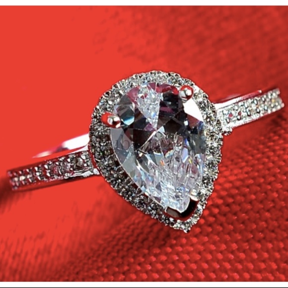 White Gold CZ Pear Ring *NWT* - Picture 3 of 5